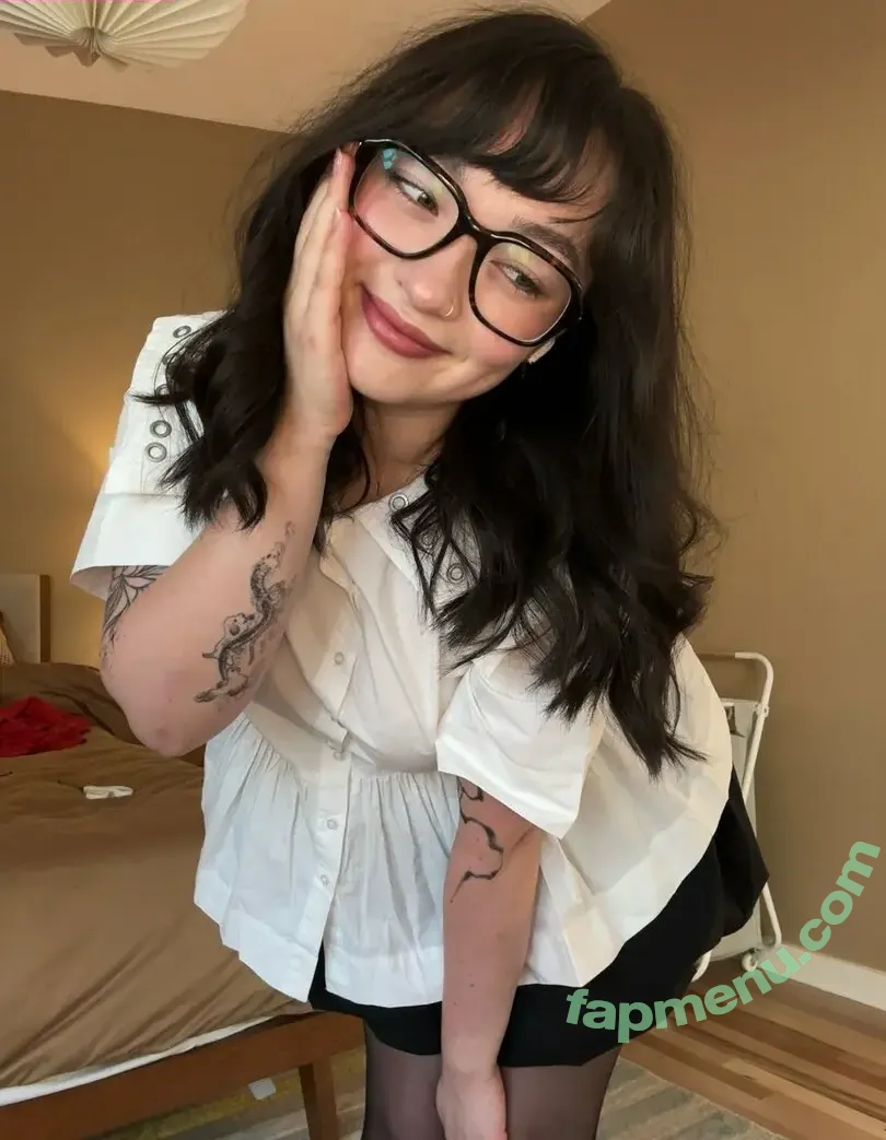 Mxmtoon nude photo #0048 (u370052518)