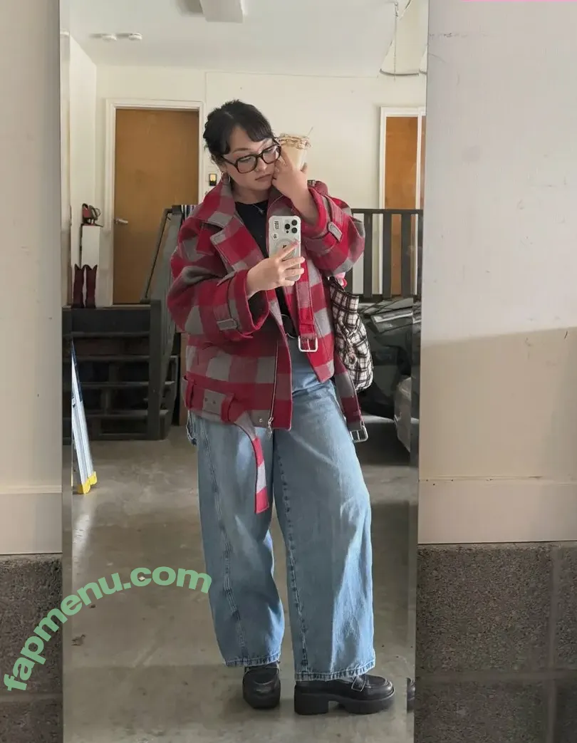 Mxmtoon nude photo #0050 (u370052518)