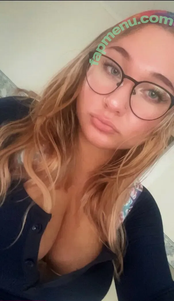 mxwuni nude photo #0023 (mewuni)