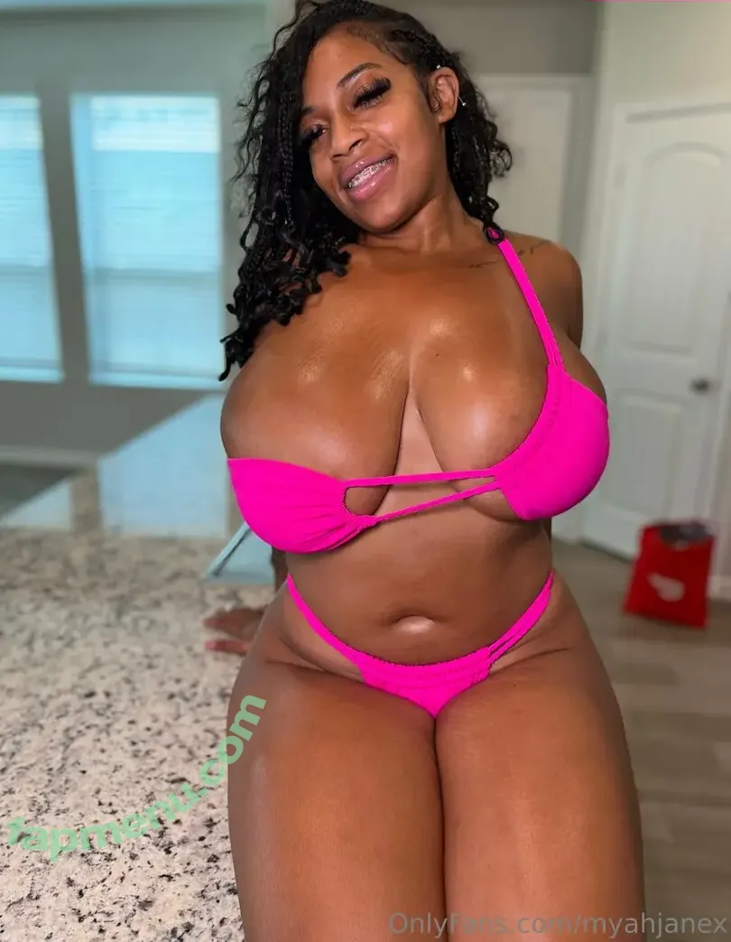 myahjanex nude photo #0022 (myahjanex)