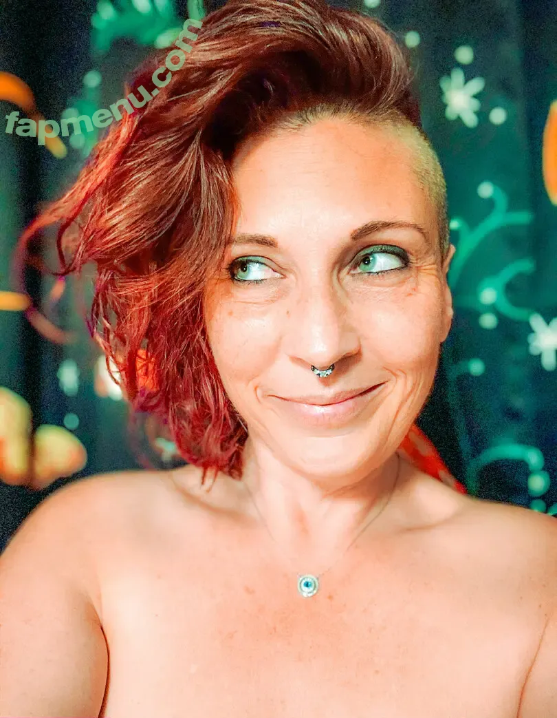 mygoddesswitch nude photo #0005 (mygoddesswitch2)
