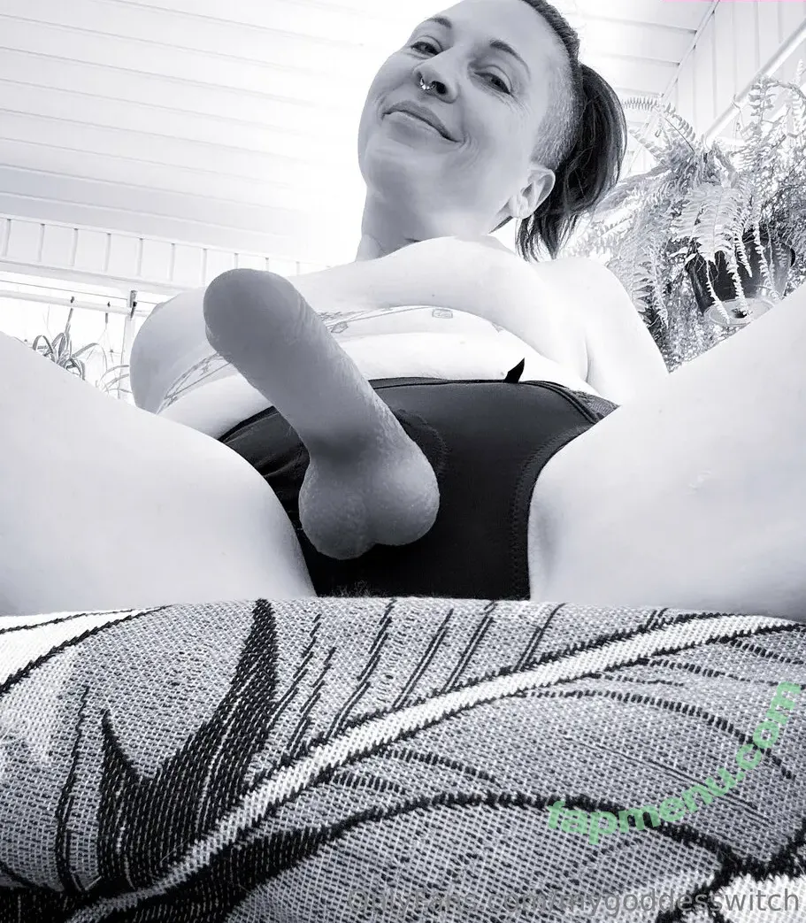 mygoddesswitch nude photo #0018 (mygoddesswitch2)