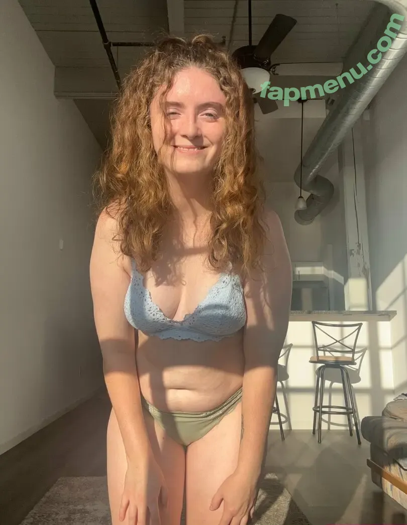 myka1996 nude photo #0008 (myka1996)