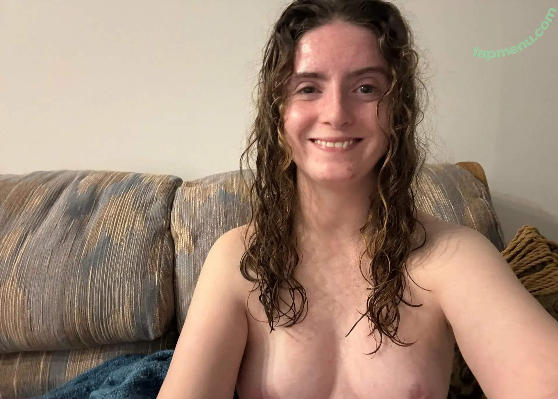 myka1996 nude photo #0016 (myka1996)