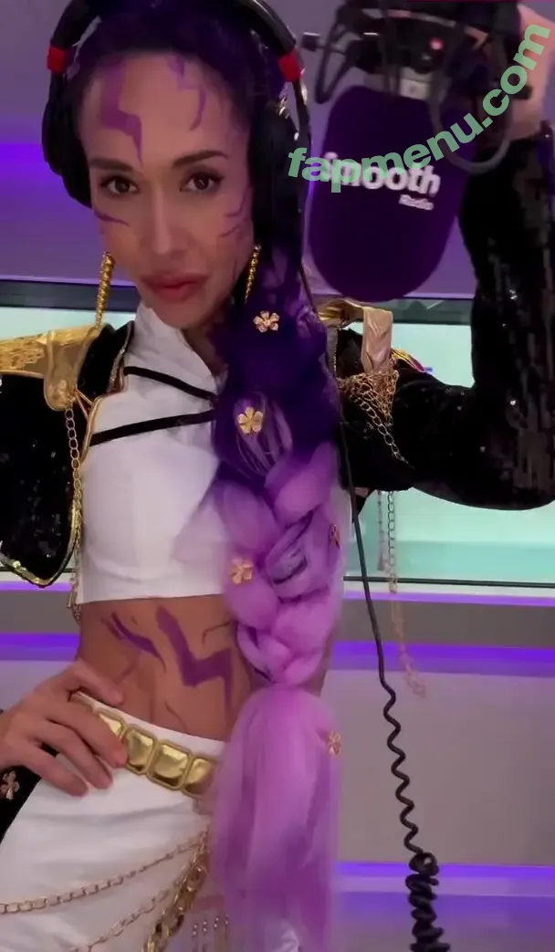 Myleene Klass nude photo #0977 (myleeneklass)