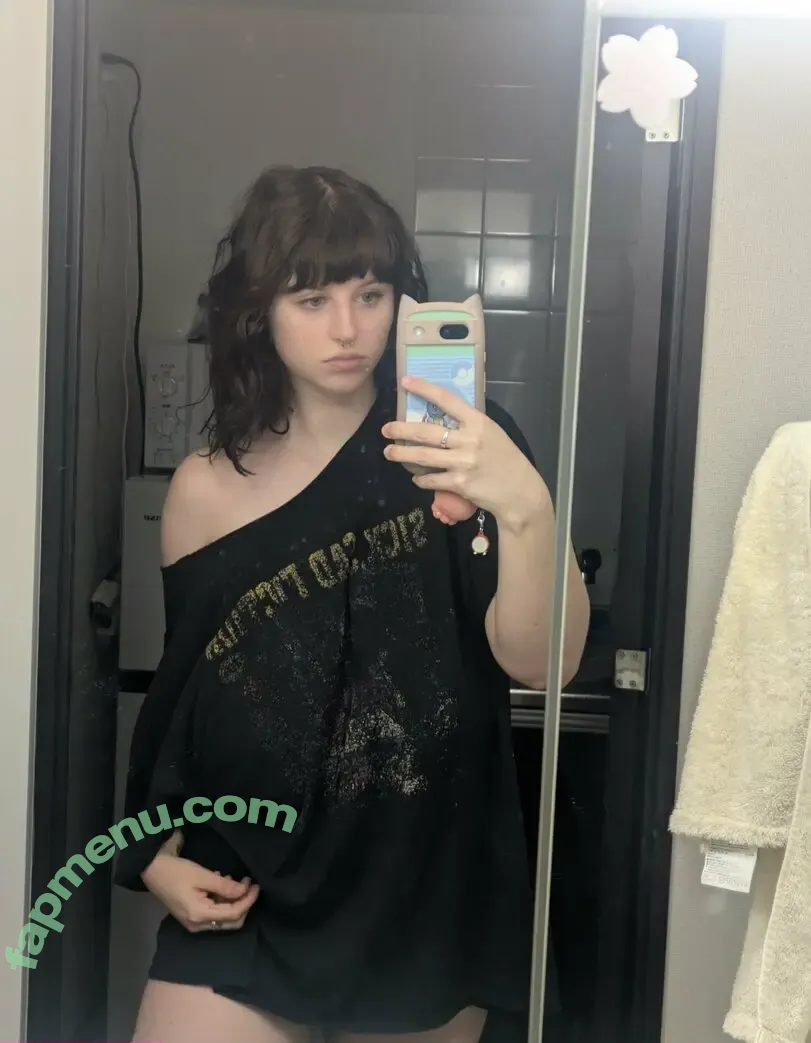 mylittlerobin nude photo #0091 (Robin Grey)
