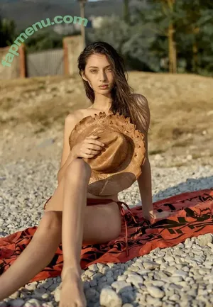 Myriem Boukadida / myriemboukadida nude photo #0015