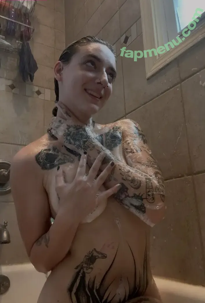 Myst1cnympho nude photo #0079 (ambz boobiez / bambie1011 / myst1csir3n)