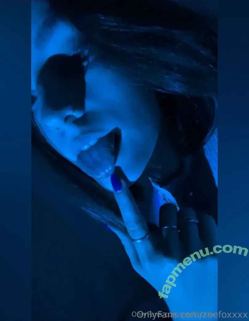 mystic.zoe nude photo #0002 (mystic.zoe)
