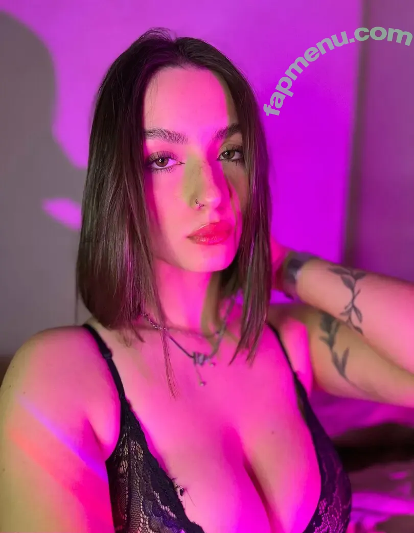 mystic.zoe nude photo #0003 (mystic.zoe)