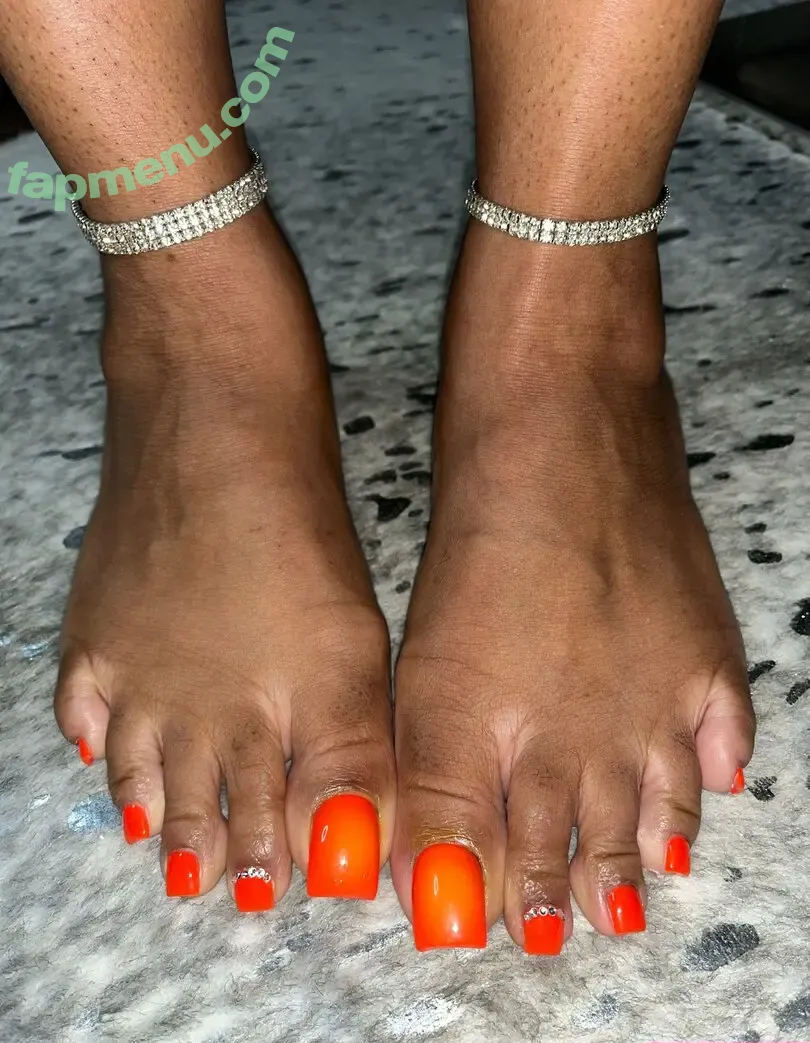 mytoptiertoes nude photo #0005 (therealtoptier)