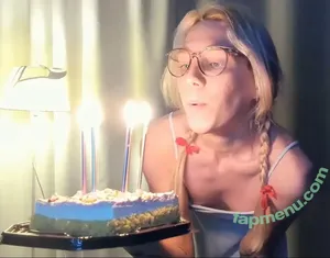 myviolet_rush / girlnamedviolet nude photo #1960