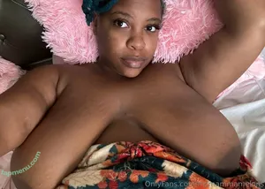 mzmammamelons / TheMelonMamma / whowantsmelons nude photo #0011
