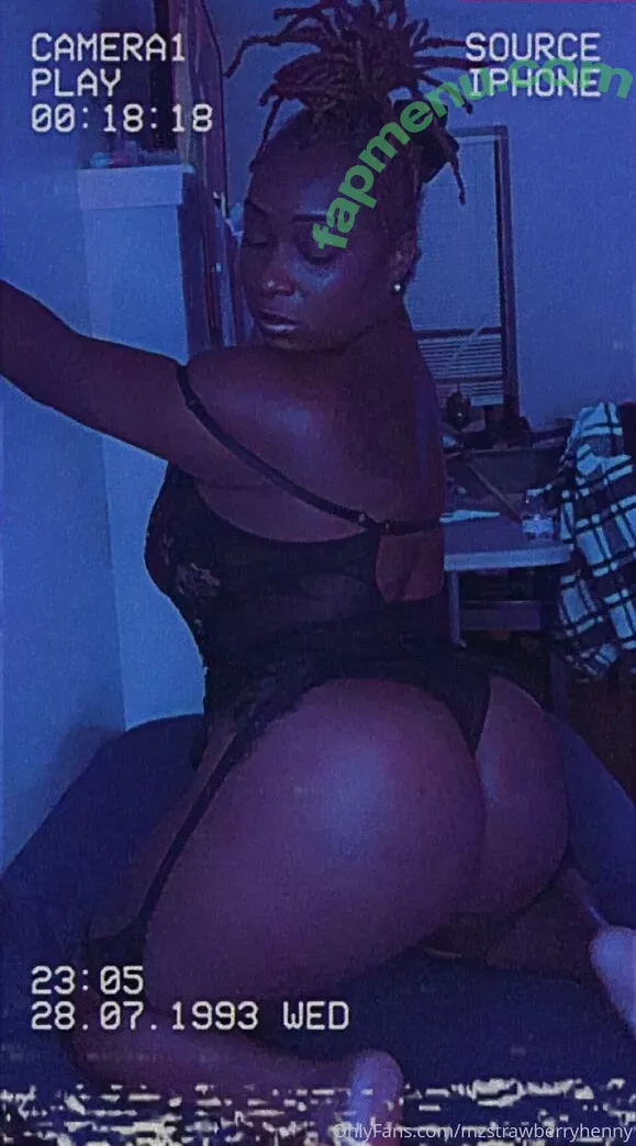 mzstrawberryhenny nude photo #0093 (mz.strawberryhennessy)