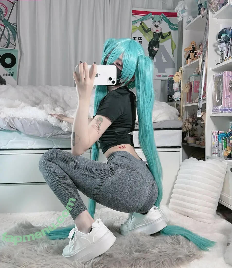 N A nude photo #0569 (___lloli / lil_bunniii / lloli_yasan / mmeeoo914 / mmeo_914)