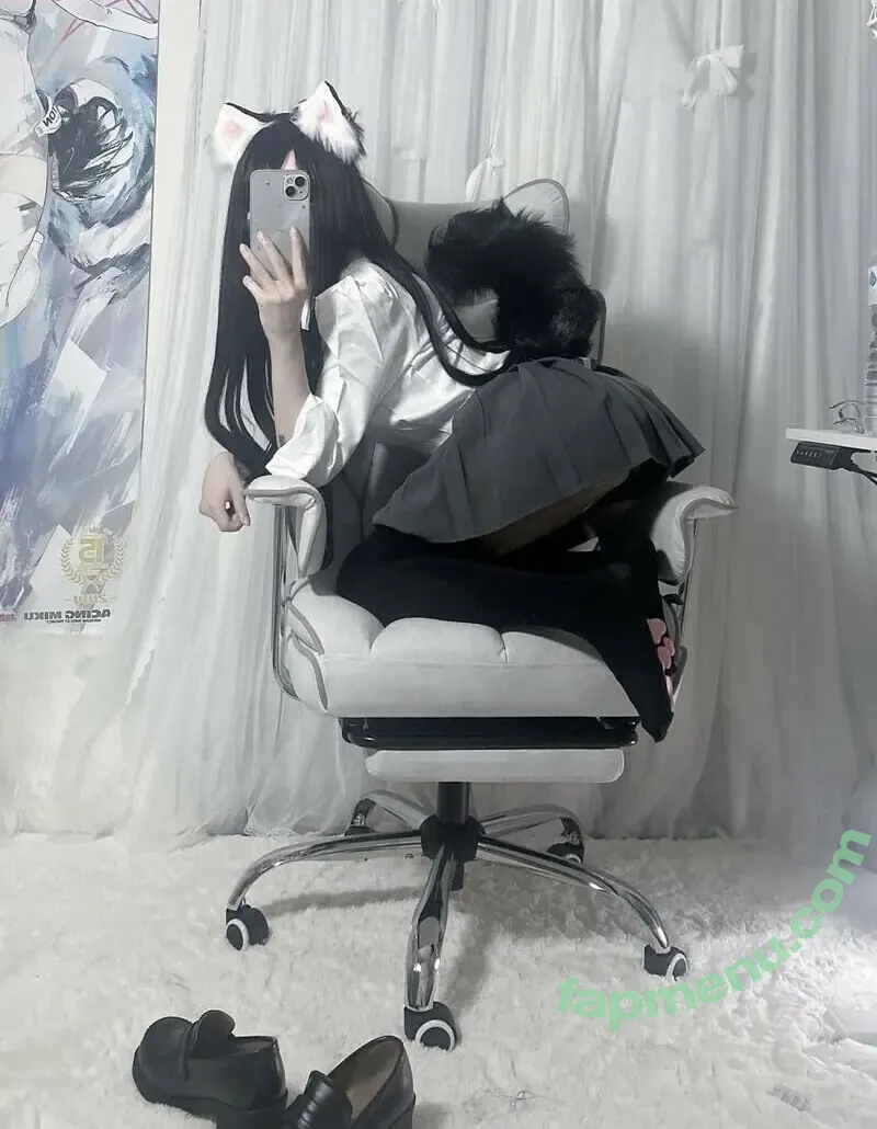 N A nude photo #0956 (___lloli / bjyeoul2 / lloli_yasan / yixiaoyangzew / yuriyuri_fanclub)