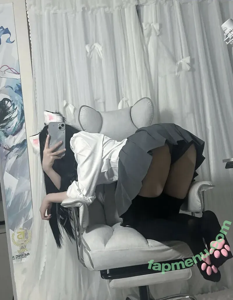 N A nude photo #0963 (___lloli / bjyeoul2 / lloli_yasan / yixiaoyangzew / yuriyuri_fanclub)