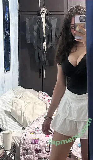 n.nuviaa / lanuvia nude photo #0093