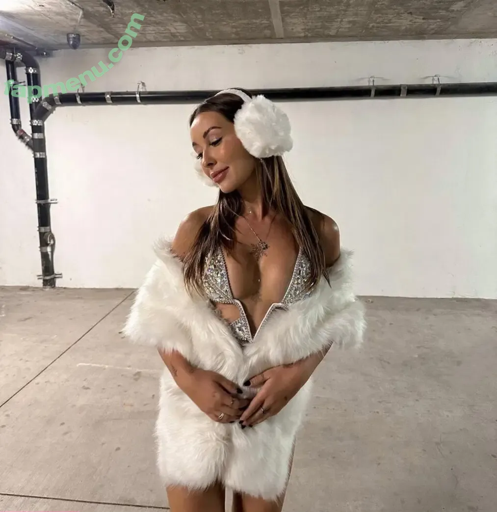 N1cky G1le nude photo #0088 (nickygile)