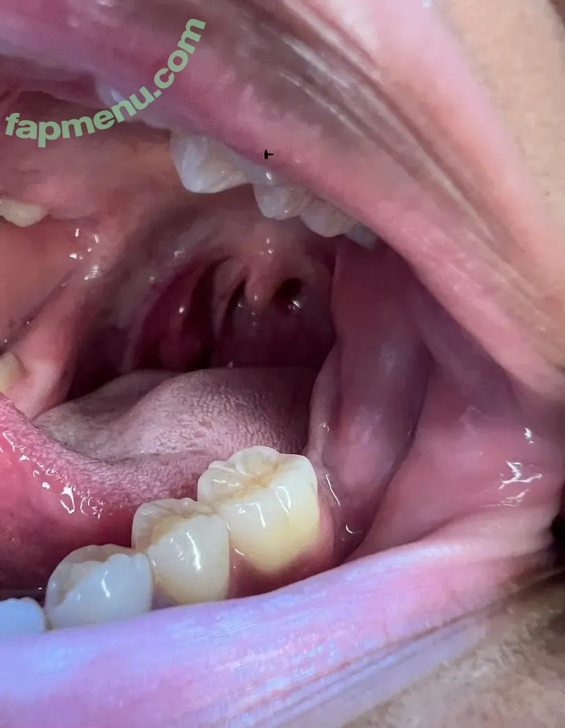 n3edymouth nude photo #0007 (n3edymouth_)