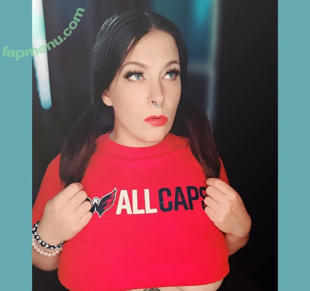 n3rdymind3dfree nude photo #0001 (n3rdymind3dfree)