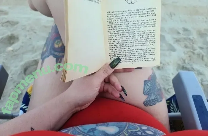 n3rdymind3dfree nude photo #0004 (n3rdymind3dfree)