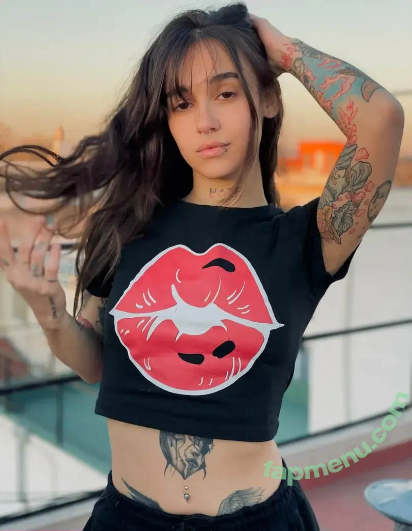 naaayr nude photo #0044 (naaayr77)