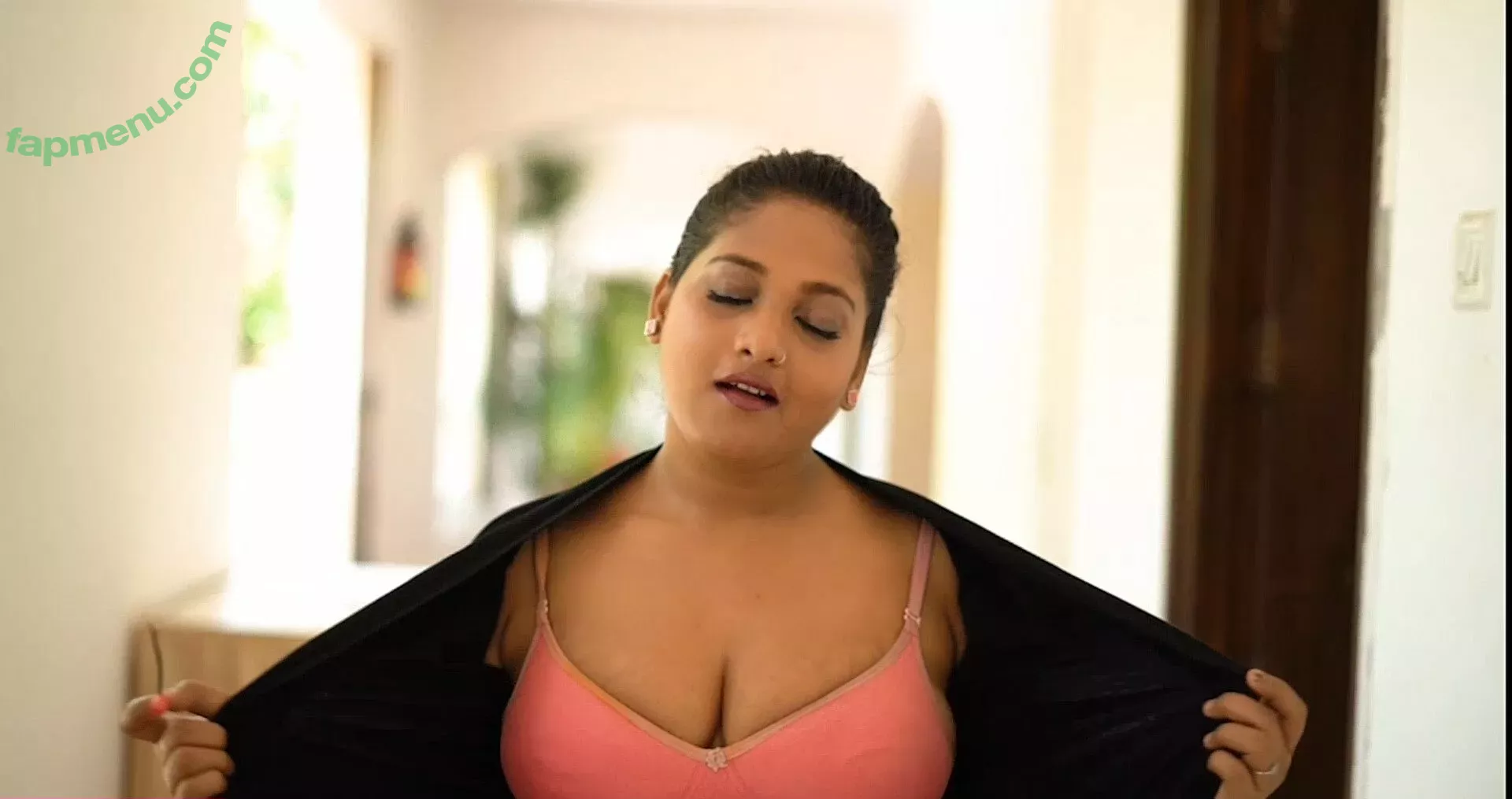 Naari Magazine nude photo #0036 (Indian / NARILUVSU / naarimagazine)