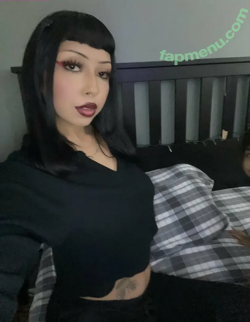 naatalliiee nude photo #0021 (naataliee_e / therealnatalie)
