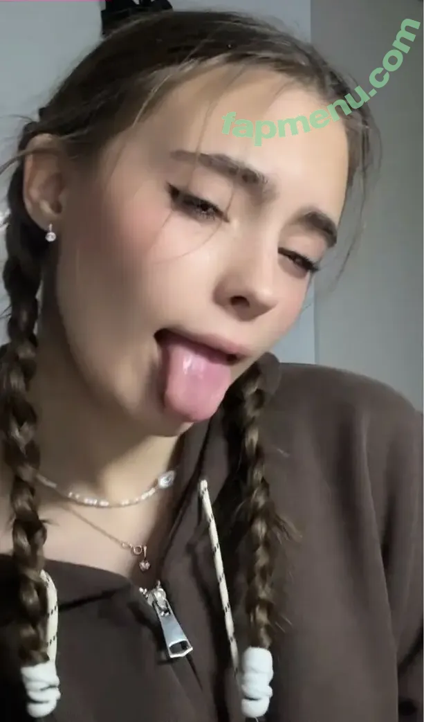 Nad_y_u_sha nude photo #0032 (Nadia Pavlova)