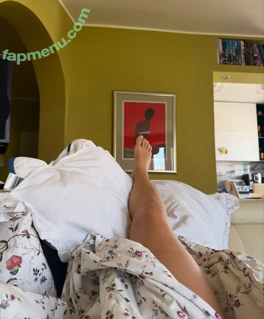 Nadia Długosz nude photo #0025 (nadjowa)