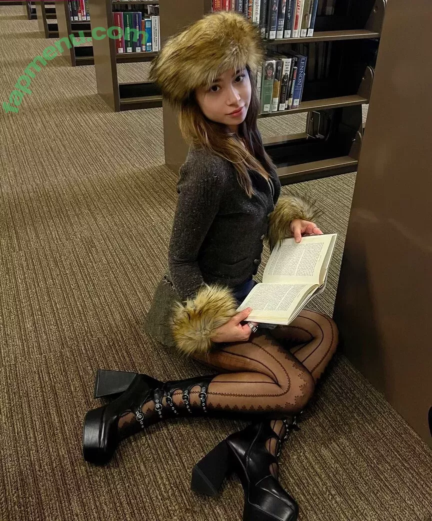 Nadia Goh nude photo #0054 (nadiaelysegoh)