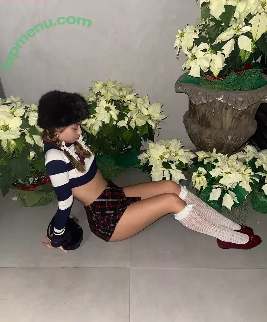 Nadia Goh nude photo #0057 (nadiaelysegoh)