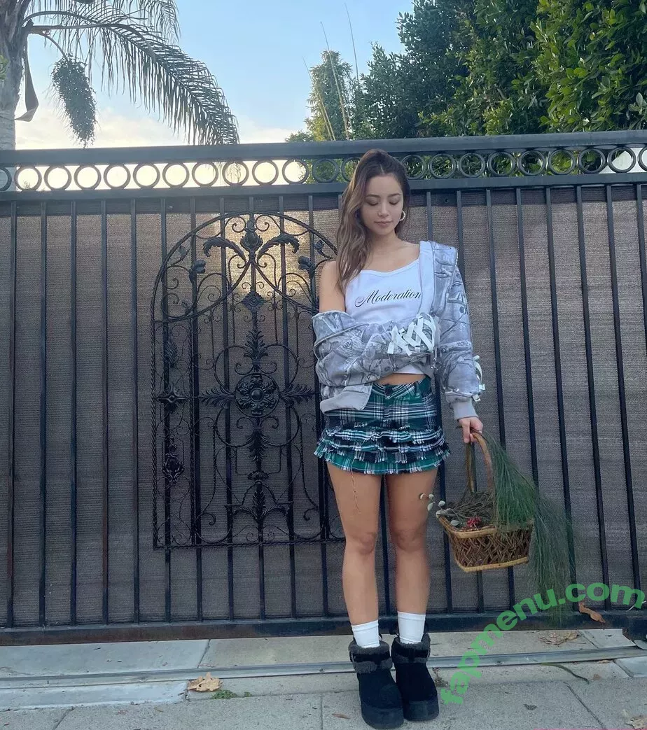 Nadia Goh nude photo #0061 (nadiaelysegoh)