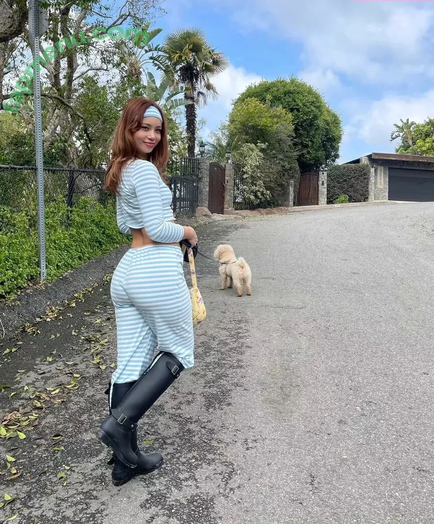 Nadia Goh nude photo #0104 (nadiaelysegoh)