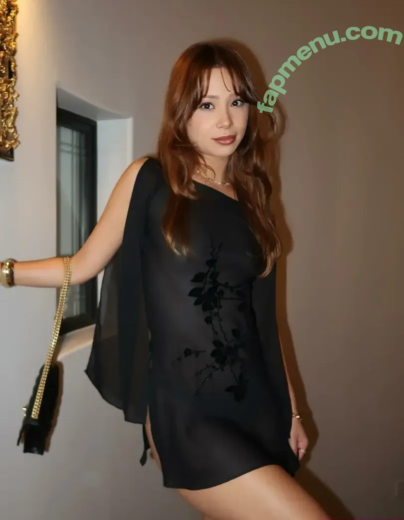 Nadia Goh nude photo #0545 (nadiaelysegoh)