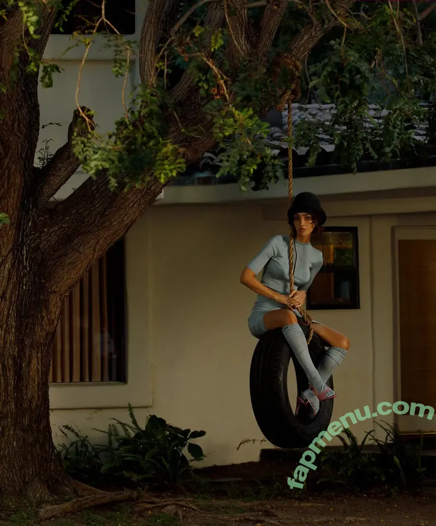 Nadia Lee Cohen nude photo #0053 (nadialeecohen)