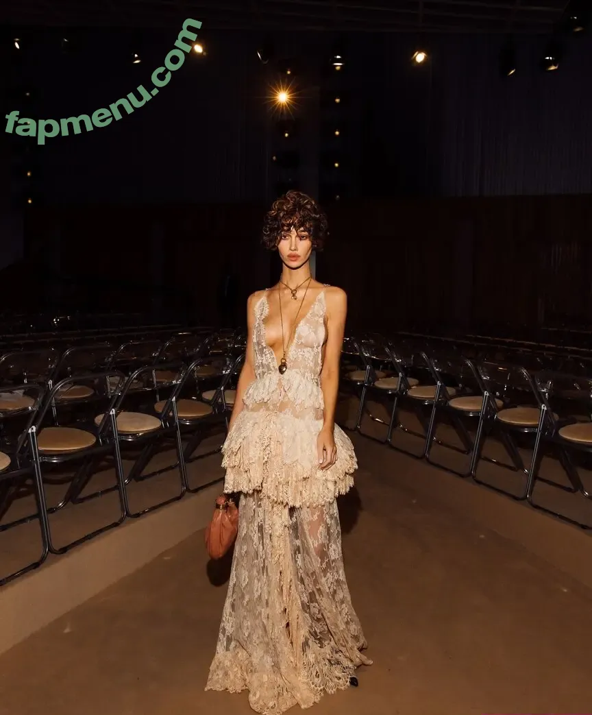 Nadia Lee Cohen nude photo #0070 (nadialeecohen)