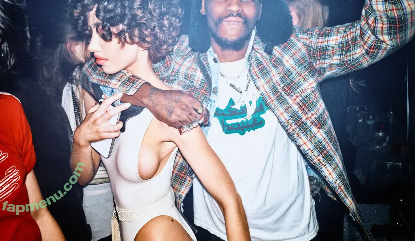 Nadia Lee Cohen nude photo #0075 (nadialeecohen)