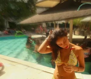 nadiabellaa / nadiabellygirl nude photo #0021