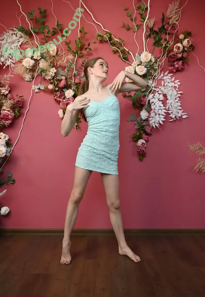 Nadiamodel nude photo #0037 (allbout.nadia / nadiamodeln)