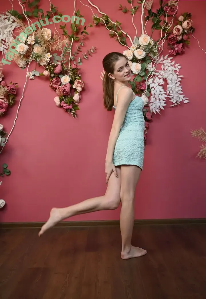 Nadiamodel nude photo #0060 (allbout.nadia / nadiamodeln)