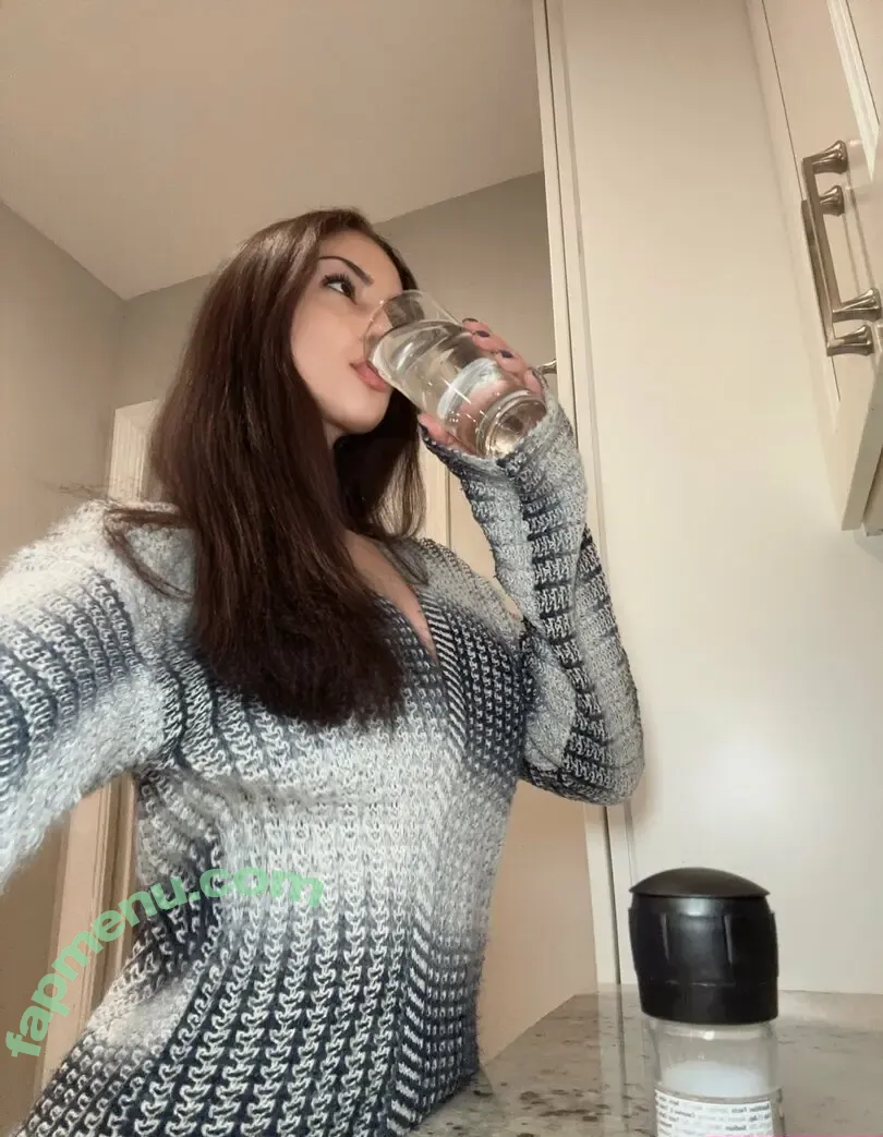 nadiastrikesagain nude photo #0105 (biggnadzz)