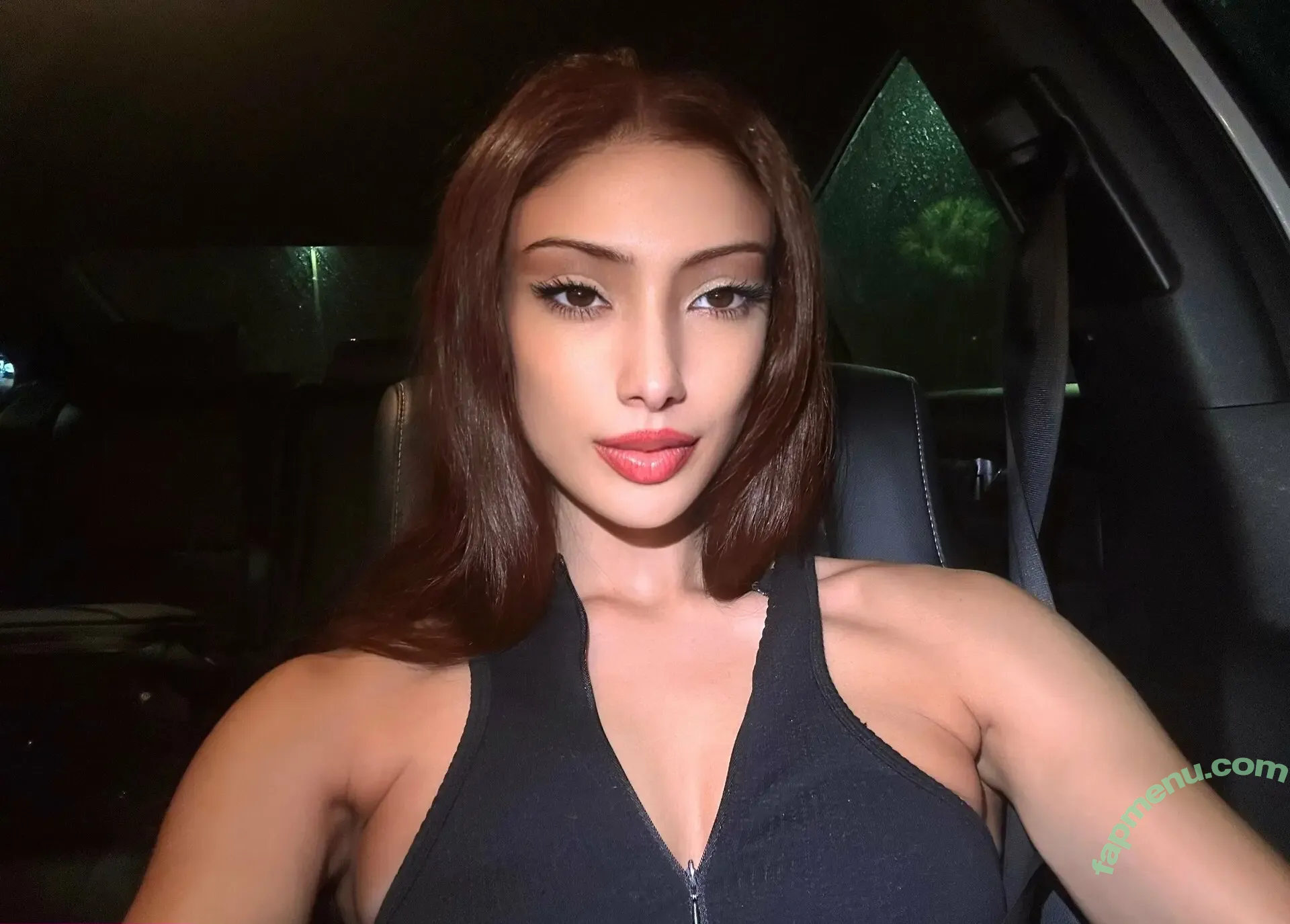 nadiastrikesagain nude photo #0148 (biggnadzz)