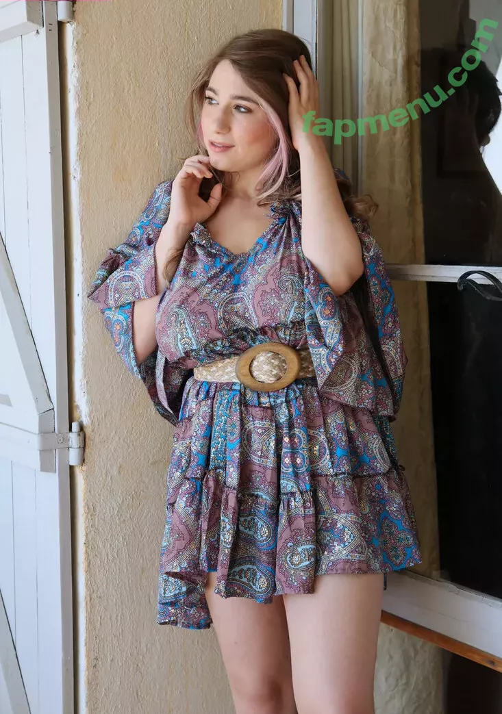 nadine-j.de nude photo #1132 (Mysti C. / nadine__j__ / thenadinejansen)