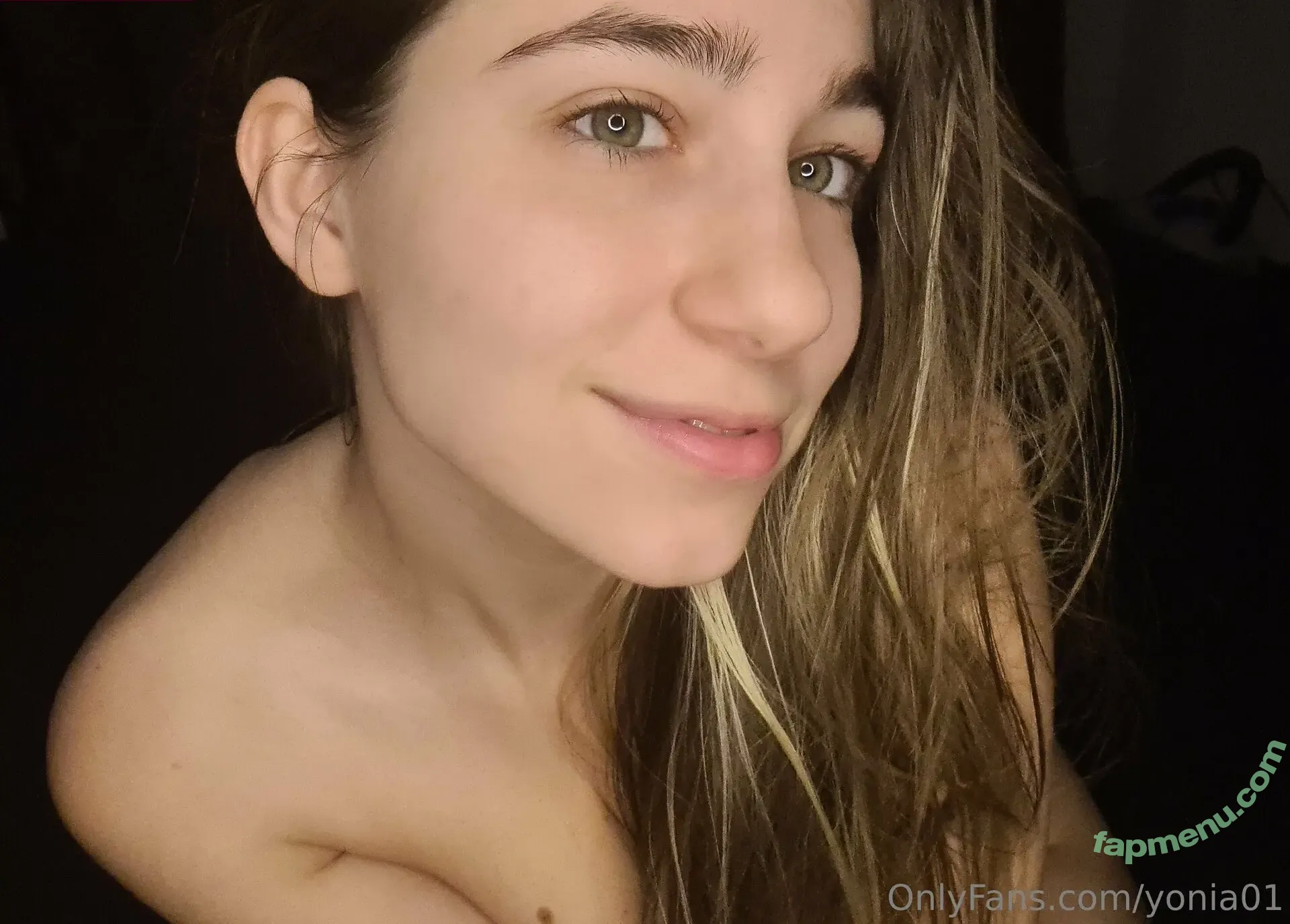 nadine-j.de nude photo #2268 (Mysti C. / nadine__j__ / thenadinejansen)