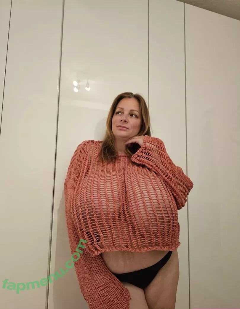 Nadine Jansen nude photo #3349 (nadinejansenofficial / thenadinejansen)