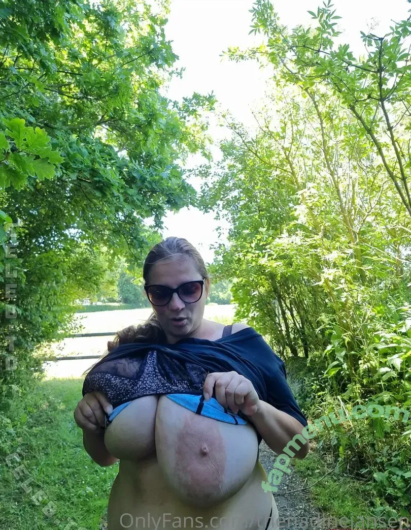 Nadine Jansen nude photo #4079 (nadinejansenberlin / thenadinejansen)