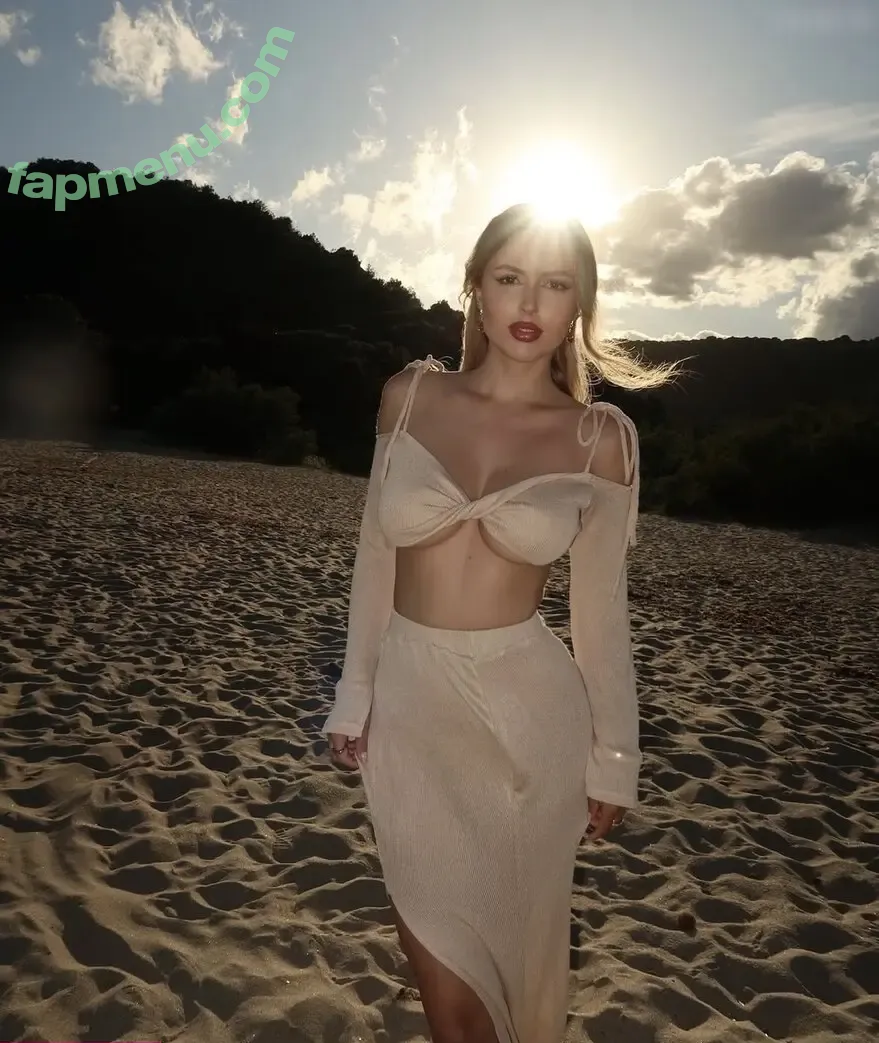 nadine.klr nude photo #0145 (nadine.klr)