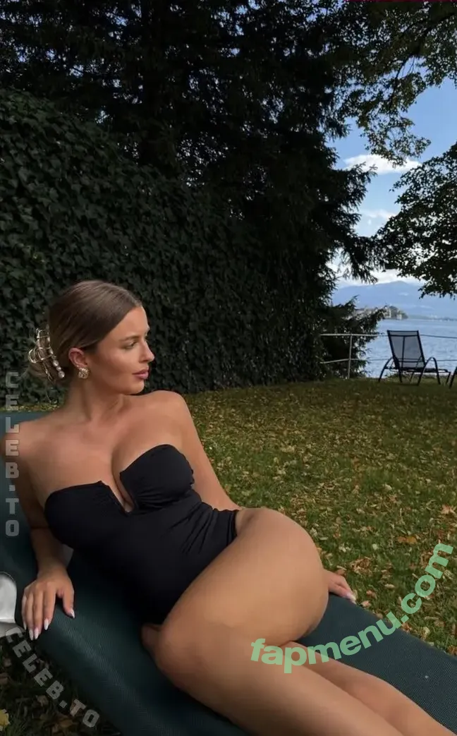 nadine.klr nude photo #0152 (nadine.klr)